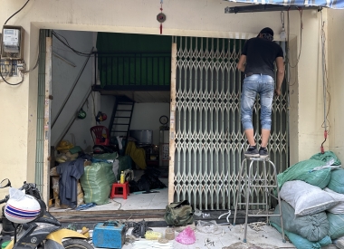 Sửa cửa kéo Gãy Chéo Bể Bánh xe Gãy Chéo Tại Nhà Các Quận Tphcm