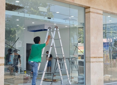 THỢ SỬA CỬA KÍNH QUẬN 3