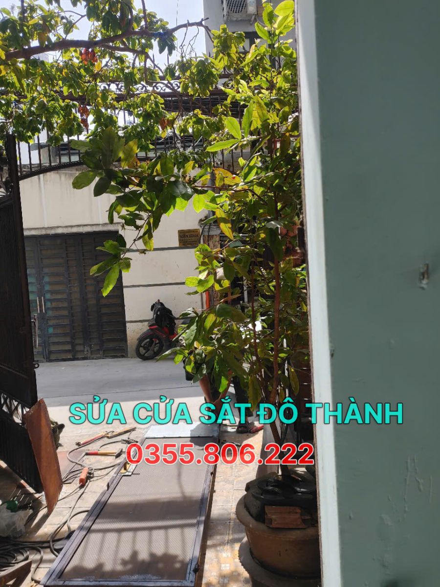 Sửa cửa sắt quận 4