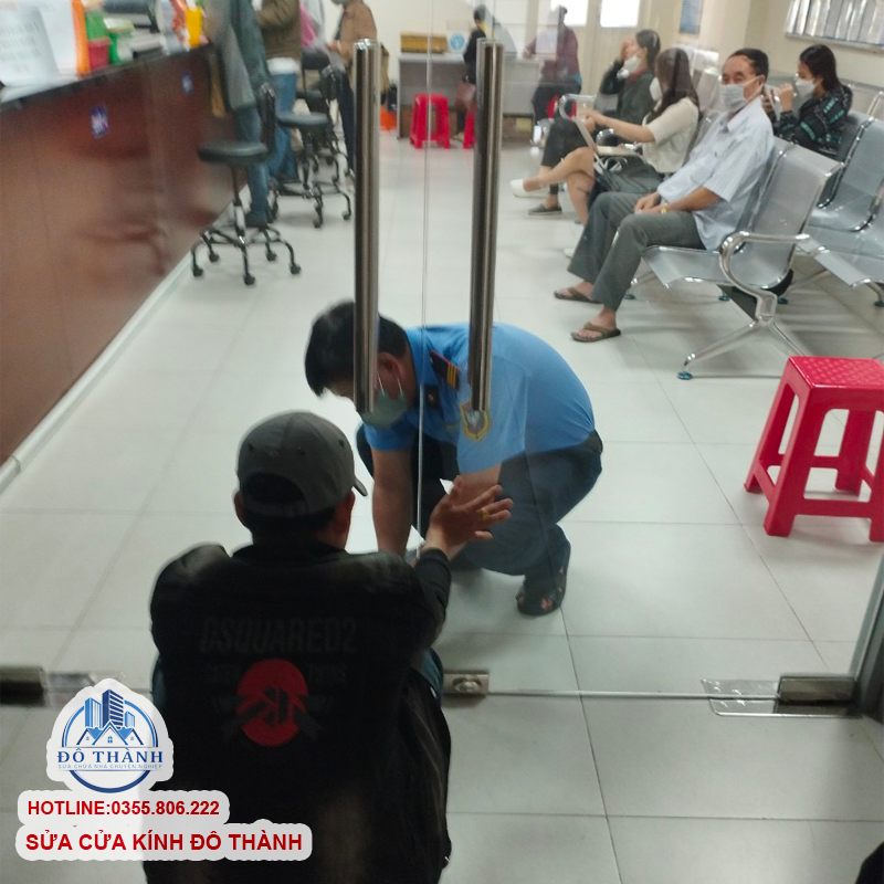 sửa cửa kính
