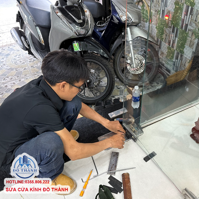 sửa cửa kính quận 8